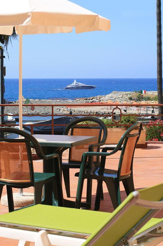 אימפריה Hotel Kristina מראה חיצוני תמונה